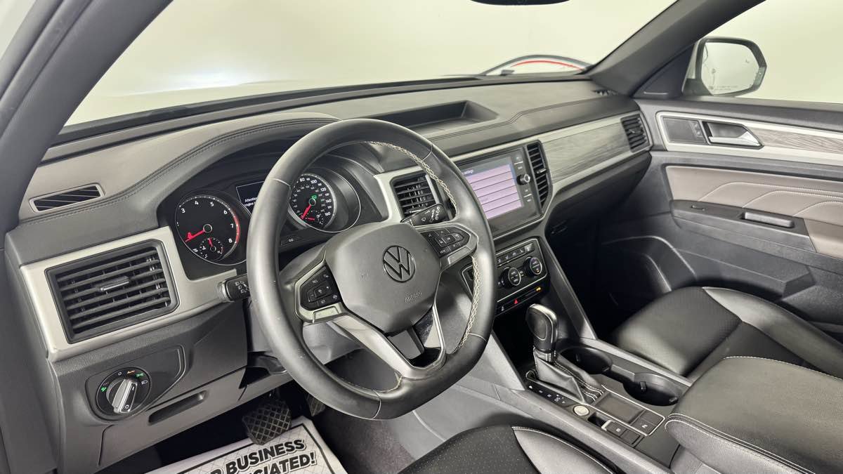 Used 2021 Volkswagen Atlas Cross Sport SE FWD image 13