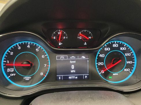 Used 2017 Chevrolet Cruze LT w/ Convenience Package FWD image 23