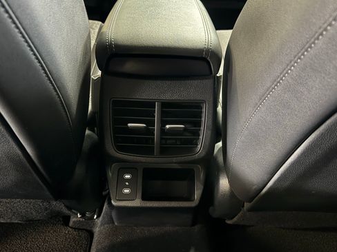Used 2024 Kia Seltos S AWD/4WD image 37