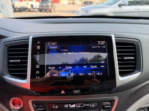 Used 2017 Honda Pilot EX-L image 17