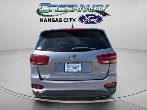 Used 2020 Kia Sorento LX AWD/4WD image 6