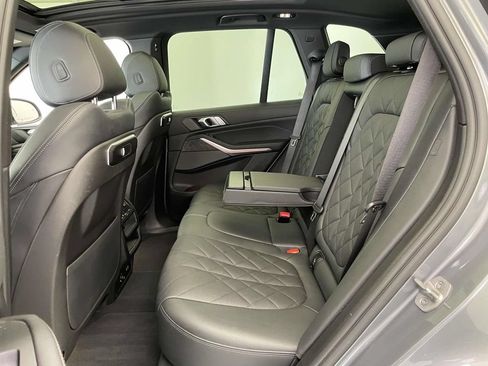 Used 2024 BMW X5 xDrive40i w/ Premium Package AWD/4WD image 17