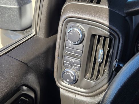 Used 2024 GMC Sierra 2500 Pro w/ Convenience Package image 25