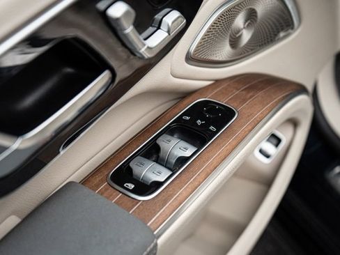 Used 2022 Mercedes-Benz EQS 580 580 image 53