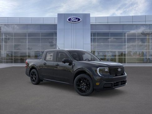 New 2025 Ford Maverick Lariat w/ Black Appearance Package AWD/4WD image 7
