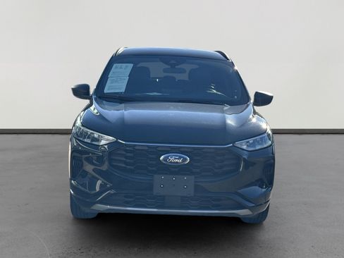 Used 2023 Ford Escape ST-Line image 2