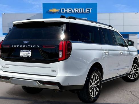 Used 2025 Ford Expedition Max Platinum AWD/4WD image 4
