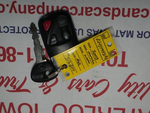 Used 2003 MAZDA MX-5 Miata image 32