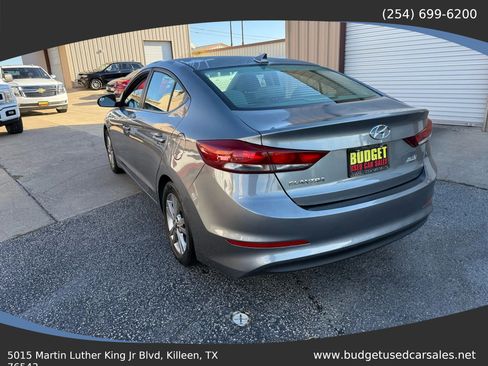Used 2017 Hyundai Elantra SE FWD image 7