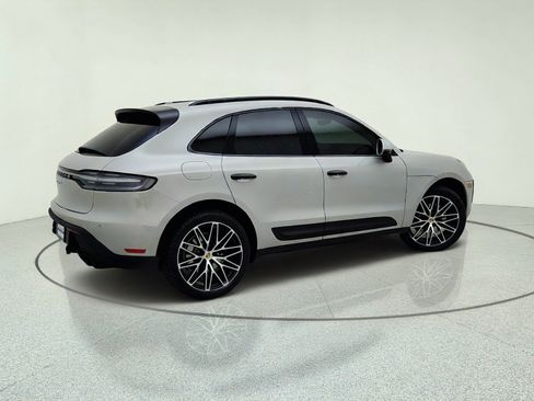 Used 2024 Porsche Macan S AWD/4WD image 8