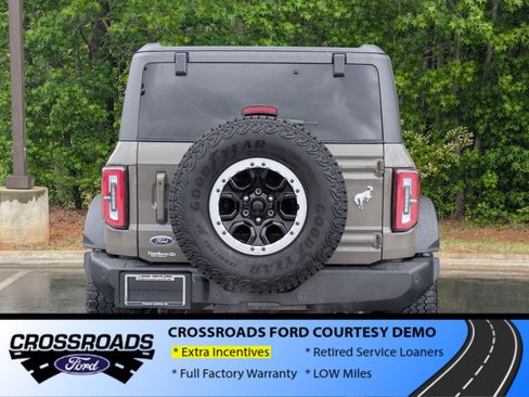 New 2025 Ford Bronco Outer Banks w/ Sasquatch Package AWD/4WD image 4