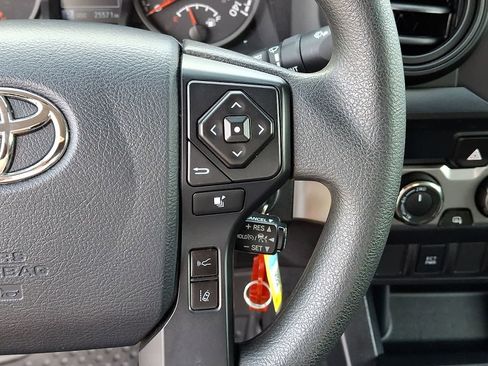 Certified 2020 Toyota Tacoma SR w/ SX Package AWD/4WD image 24