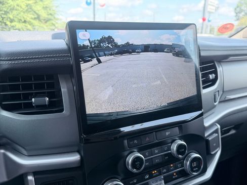 Used 2024 Ford Expedition Max XLT RWD image 18