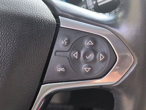 Used 2019 Chevrolet Traverse RS FWD image 28