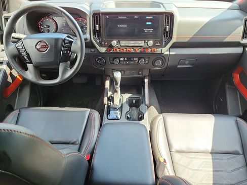 Used 2025 Nissan Frontier PRO-4X w/ Pro Premium Package AWD/4WD image 10