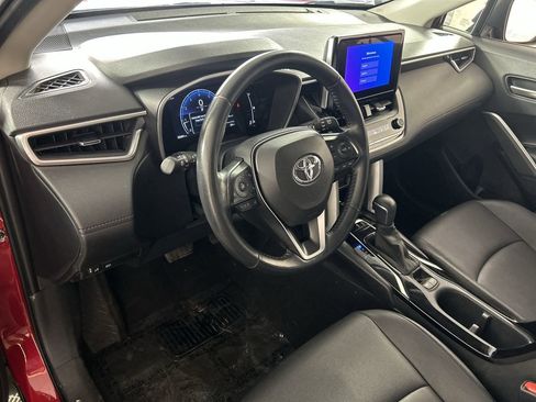 Used 2023 Toyota Corolla Cross XLE FWD image 11