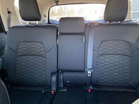 New 2025 Nissan Pathfinder SV w/ Black Appearance Package image 11