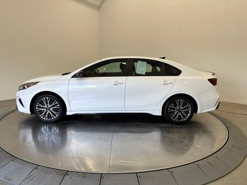 Used 2023 Kia Forte GT-Line w/ GT-Line Premium Package FWD image 4