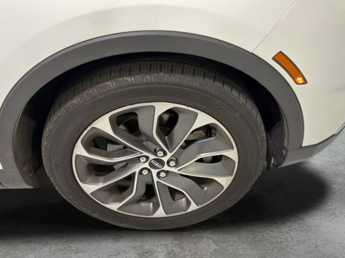 Certified 2022 Lincoln Nautilus Reserve FWD image 25