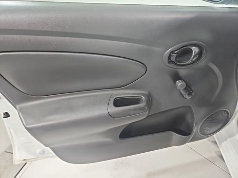 Used 2018 Nissan Versa S Plus image 11