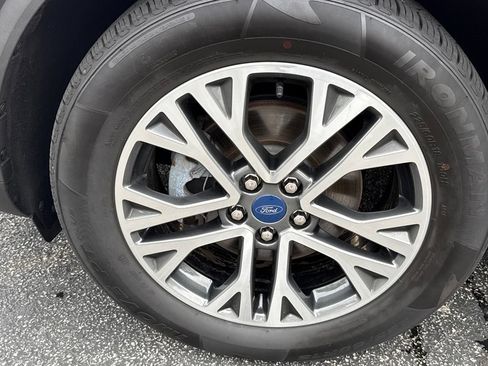 Used 2020 Ford Escape SEL AWD/4WD image 10