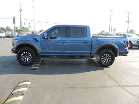 Used 2019 Ford F150 Raptor w/ Equipment Group 802A Luxury image 2
