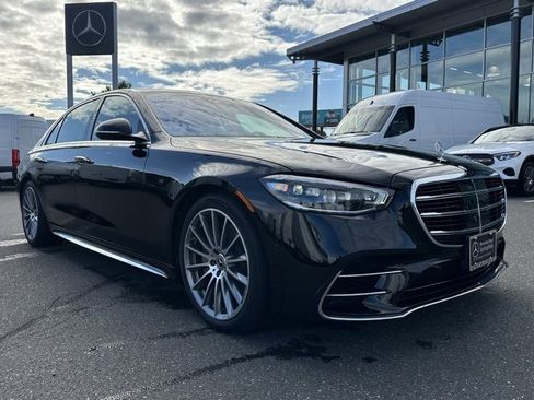Used 2025 Mercedes-Benz S 580 4MATIC Sedan image 1