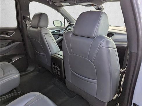 Used 2022 Buick Enclave Premium AWD/4WD image 29