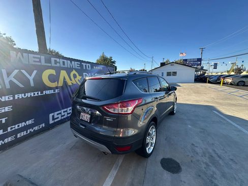 Used 2016 Ford Escape Titanium w/ Equipment Group 301A AWD/4WD image 7
