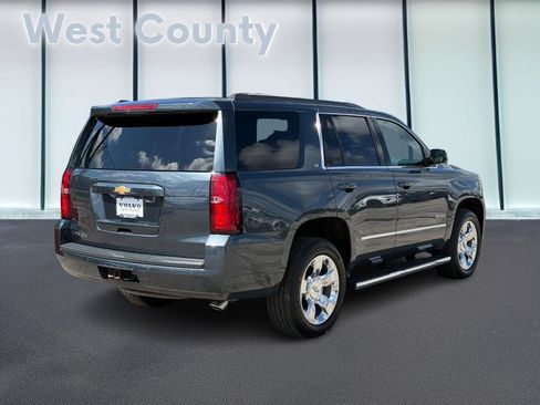 Used 2019 Chevrolet Tahoe LT w/ LT Signature Package AWD/4WD image 4