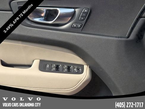 Used 2026 Volvo XC60 B5 Core w/ Protection Package Premier image 25