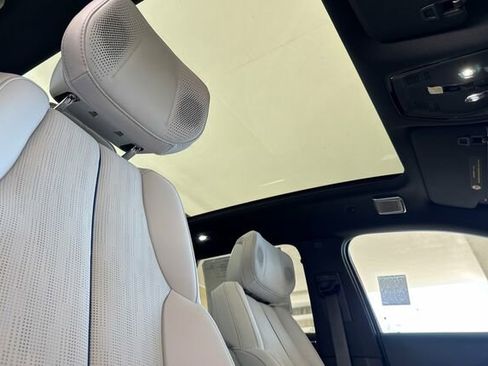 New 2026 Cadillac Lyriq Premium Luxury w/ LPO, Floor Liner Package image 17