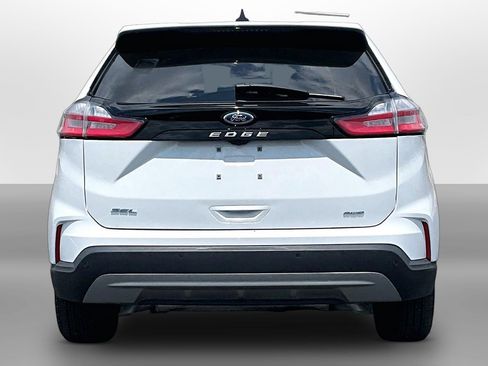 Used 2023 Ford Edge SEL w/ Convenience Package AWD/4WD image 4