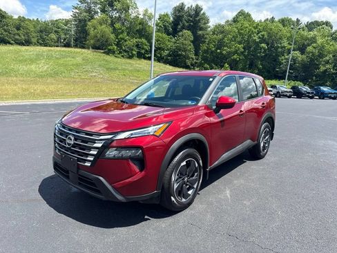 Used 2026 Nissan Rogue SV AWD/4WD image 4