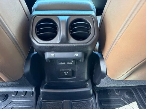 Used 2021 Jeep Wrangler Unlimited Sahara w/ Cold Weather Group AWD/4WD image 20