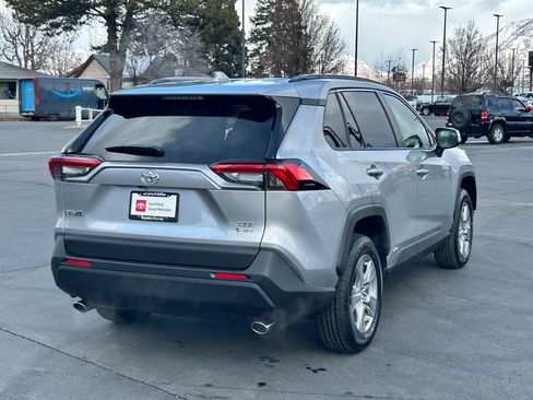 Used 2025 Toyota RAV4 XLE image 5