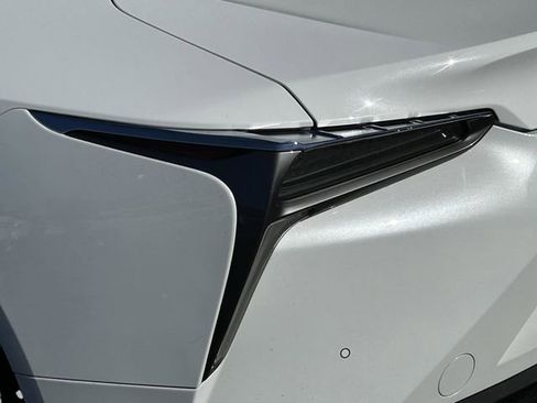 Used 2018 Lexus LC 500 Coupe w/ Sport Package RWD image 15