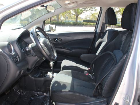 Used 2016 Nissan Versa Note SV image 5