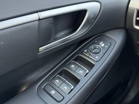 Used 2025 Hyundai Sonata SEL FWD image 18