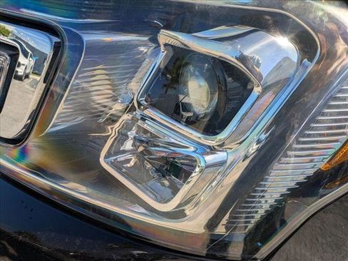 Used 2021 Ford Expedition Max XLT image 6