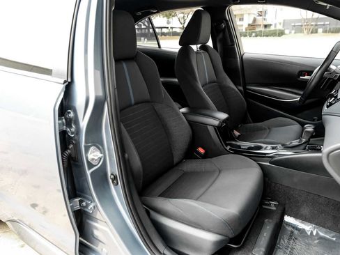 Used 2020 Toyota Corolla SE image 30