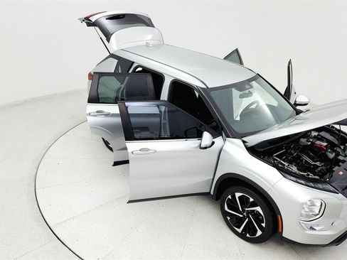 Used 2022 Mitsubishi Outlander ES FWD image 24