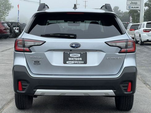 Used 2020 Subaru Outback Limited AWD/4WD image 10
