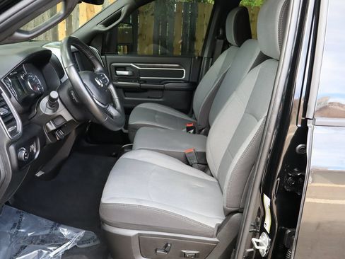 Used 2024 RAM 2500 Big Horn w/ Bed Utility Group AWD/4WD image 19