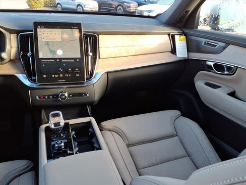 New 2026 Volvo XC90 T8 Ultra image 10