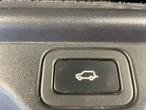 Used 2019 Land Rover Range Rover HSE AWD/4WD image 12