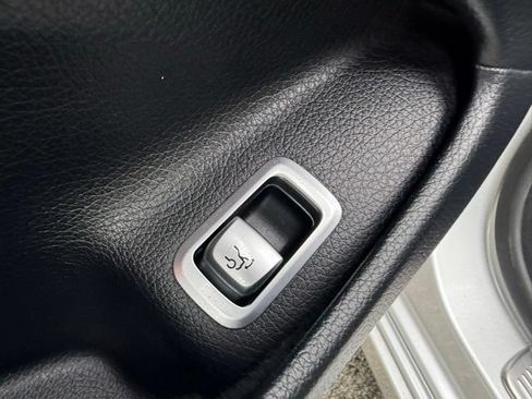 Used 2015 Mercedes-Benz S 550 Sedan image 14