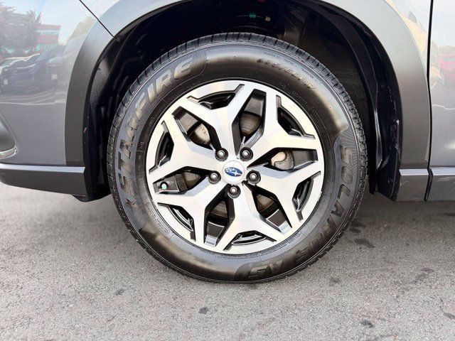 Used 2024 Subaru Forester Premium AWD/4WD image 29