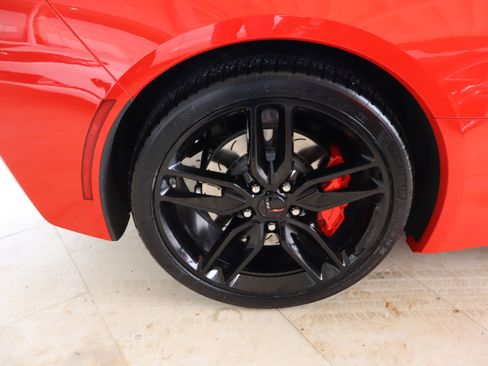 Used 2016 Chevrolet Corvette Stingray Coupe w/ 2LT Preferred Equipment Group image 33