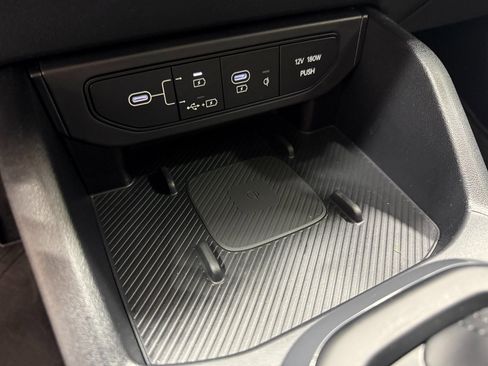 Used 2025 Kia K4 EX image 16